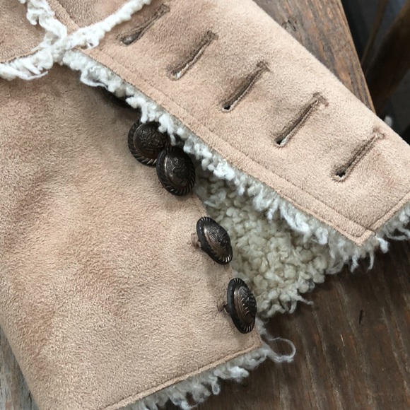 Faux shearling great coat XL from Tasha Polizzi. Light tan with cream interior - Picture 10 of 14